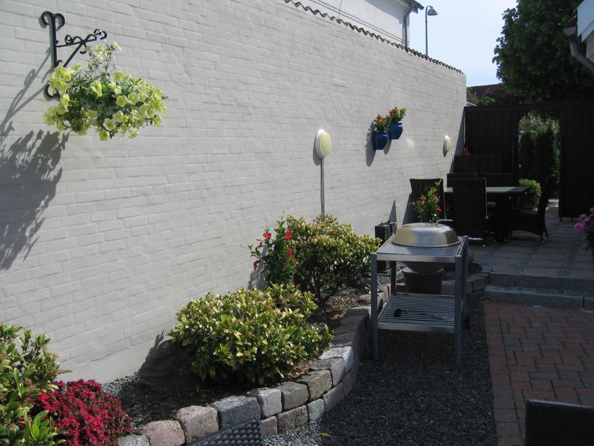 Amalie & Bed & Breakfast 4*